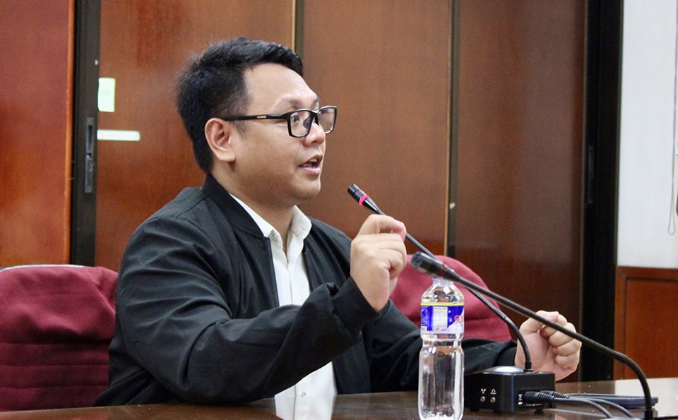 Dr. Dexter Galban, DepEd Assistant Secretary, during his presentation on school-based feeding programs and school gardens at DepEd Central Office, Pasig.