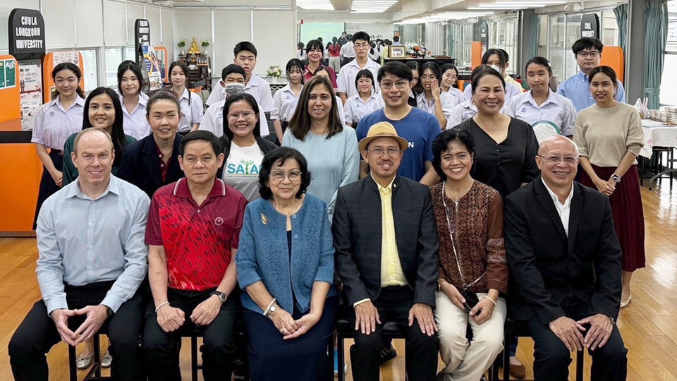 Officials and staff of Patumwan Demonstration School (PDS), SEARCA, and Kasetsart University with the PDS students who joined the Sowing Seeds session held at PDS on 6 September 2024.