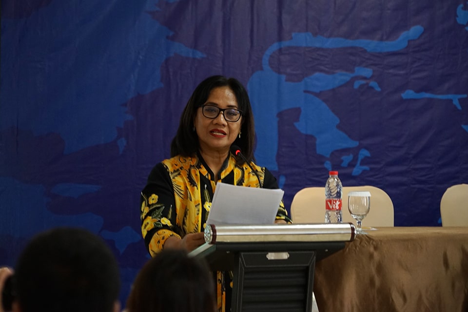 Prof. Dr. Wening Udasmoro, Vice-Rector for Education and Learning at UGM, delivered the opening remarks.