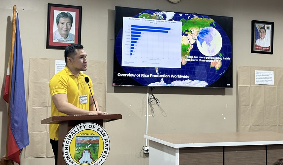 Mr. Jay-Rness Ceria explains how rice production contributes to climate change and how management of rice straw could help mitigate the effects of global warming.