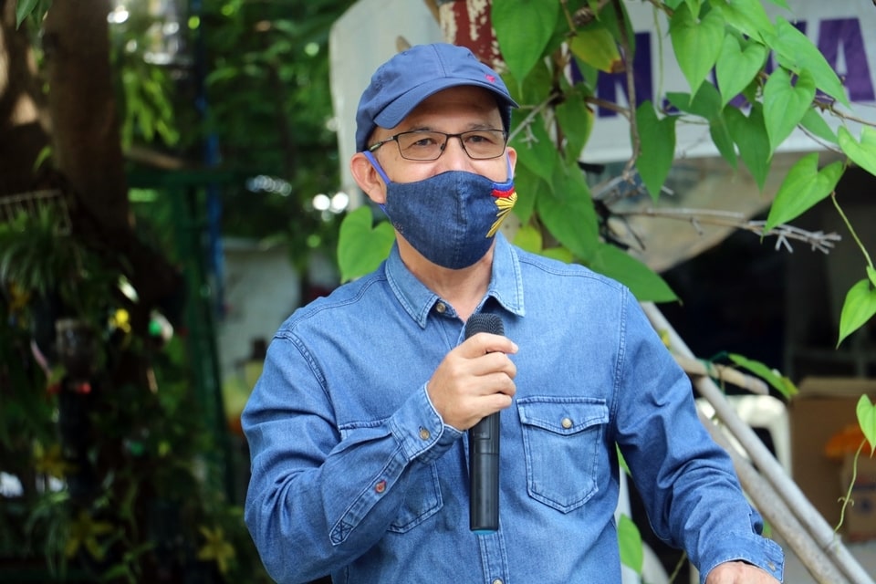 Dr. Glenn B. Gregorio, SEARCA Director, shares the Center’s efforts on urban gardening and landscaping.