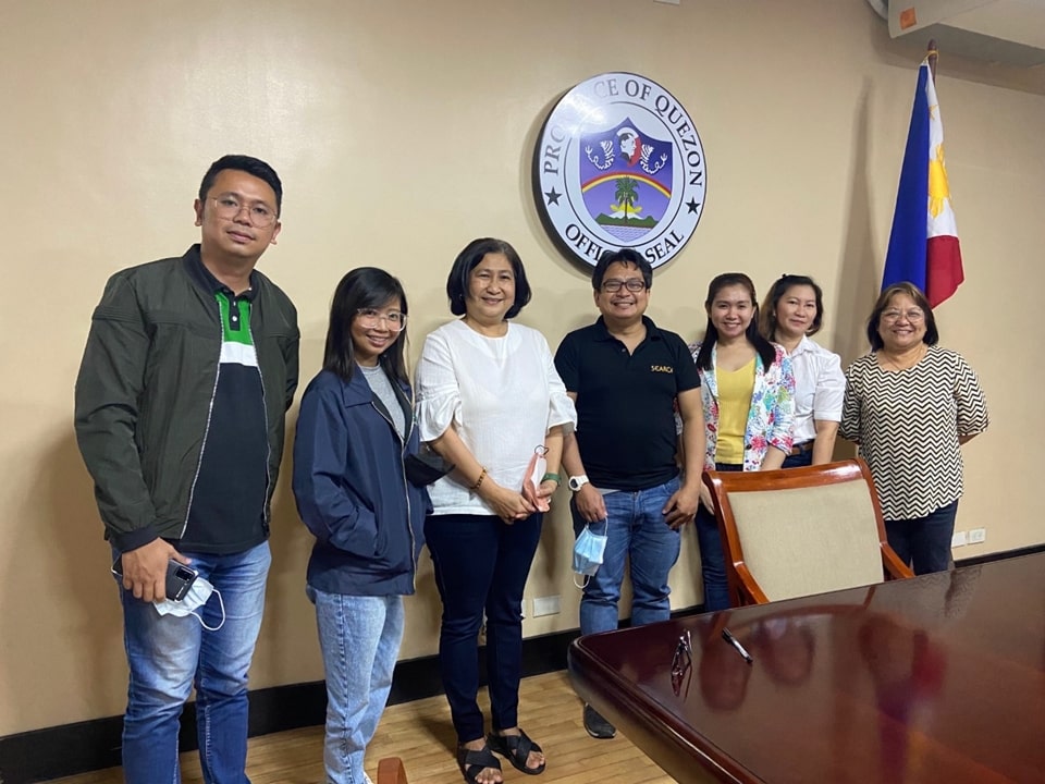 The SEARCA team and OPAg Quezon posing for a group photo in the Office of the Governor.