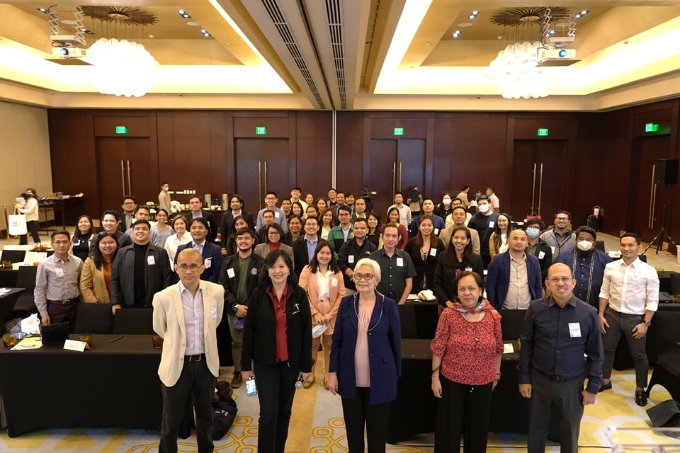 Dr. Gregorio (rightmost) with the plenary session speakers and the 2022 FSLF delegates.