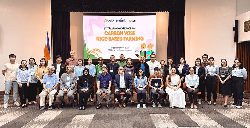 Participants and facilitators, alongside Dr. Glenn Gregorio, Center director; Dr. Nur Azura Binti Adam, deputy director for programs; Atty. Eric Reynoso, program head, Emerging Innovation for Growth Department; and Dr. Eero Nissila, managing director of Newfields Consulting Ltd.