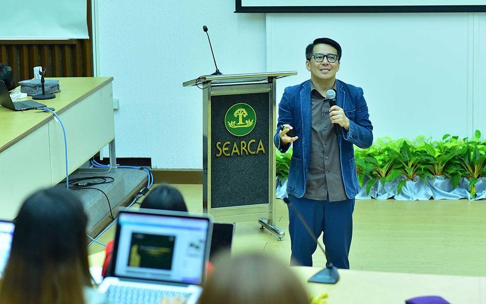 Dr. Edmund Centeno, Technical Coordinator of the training program, reiterates the importance of participatory approach in the communication for development process.