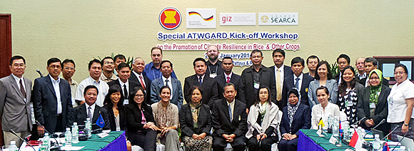 The workshop participants: ATWGARD focal points, SEARCA regional and national teams, representatives from Thailand Ministry of Agriculture and Cooperatives, GIZ Indonesia, CCROM, Climate Sense, and IRRI.