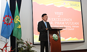 H.E. Prof. Dr. Pham Vu Luan, Minister of Education and Training of Vietnam and President of the Southeast Asian Ministers of Education Organization (SEAMEO) Council, delivers his message.