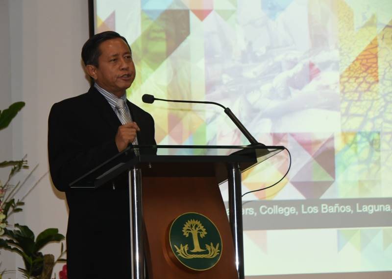 Dr. Tin Htut delivers his keynote message during the opening ceremony of the Regional Forum on Farms, Food, and Futures: Toward Inclusive and Sustainable Agricultural and Rural Development in Southeast Asia.