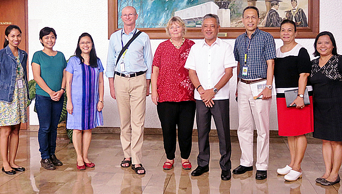 World Agroforestry Centre (ICRAF) Regional Coordinator, Dr. Ingrid Öborn (center), accompanied by Dr. Rodel Lasco, Country Coordinator and Senior NRM Scientist (third from right), and Mr. Robert Finlayson, Regional Communications Specialist (fourth from left) visited SEARCA on 21 June 2016. The team was received by Dr. Gil C. Saguiguit, Jr., SEARCA Director (fourth from right); Dr. Mariliza V. Ticsay, Unit Head, Knowledge Resources Unit (second from right); Dr. Maria Cristeta N. Cuaresma, Program Head for Graduate Education and Institutional Development Department (GEIDD) (rightmost); Dr. Bessie M. Burgos, Program Head for Research and Development (third from left); Ms. Mary Ann A. Batas, ASRF Project Coordinator (second from left); and Ms. Maria Katrina R. Punto, Research Assistant from SEARCA’s Research and Development Department (leftmost).