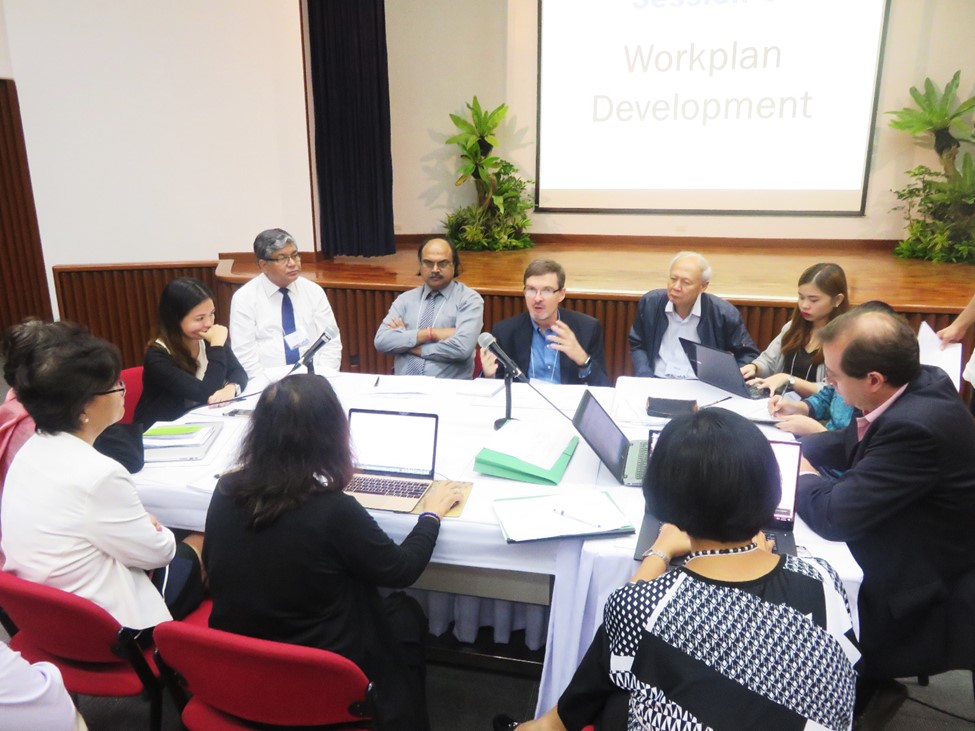 Members of the regional-level breakout group discuss important points in developing regional/ASEAN level strategic plan of action to promote small-scale rural producers (SSRPs)’ competitiveness and inclusion in regional agrifood markets.