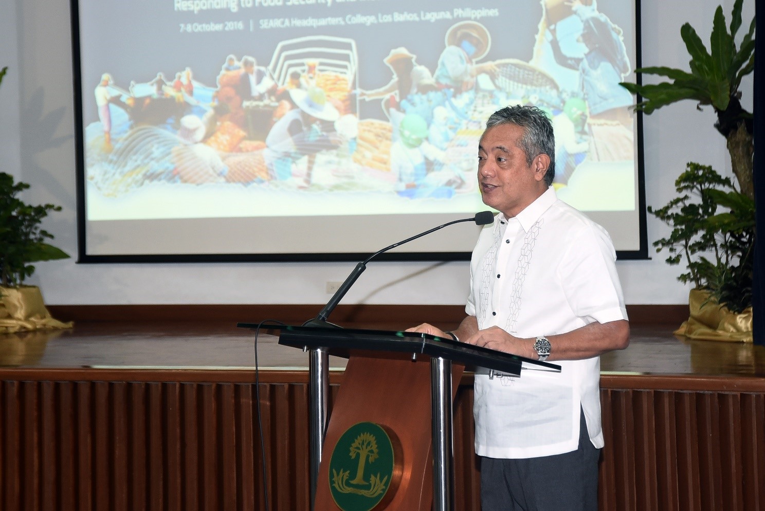 Dr. Gil C. Saguiguit, Jr. welcomes the participants during the Inaugural Session of the Launch Workshop.