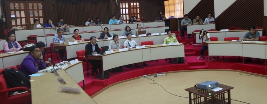 Presenters and participants of the regional forum.