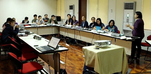 Prof. Elaine DC. Llarena, Assistant Professor, UPLB-CDC, provided the course introduction of the IKM Mentorship Program.