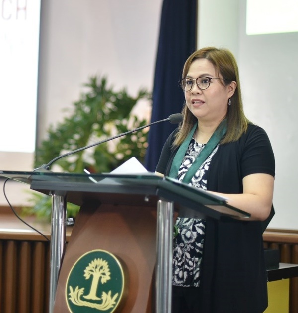 Ms. Nancy M. Landicho, SEARCA Program Specialist and Officer-in-Charge for Project Development Technical Services, gave the Welcome Remarks on behalf of Dr. Fernando C. Sanchez, Jr., Chair of SEARCA Governing Board and UPLB Chancellor.