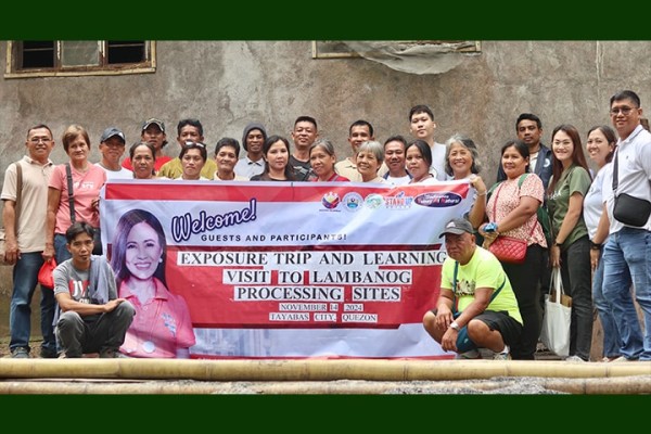 SEARCA organizes an exposure trip and learning visit for the coconut farmers of Quezon Province